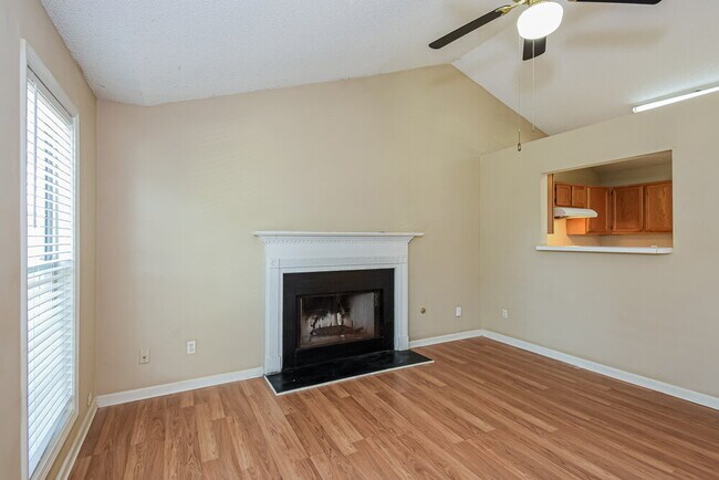 Building Photo - 2695 Chadwick Ln NW