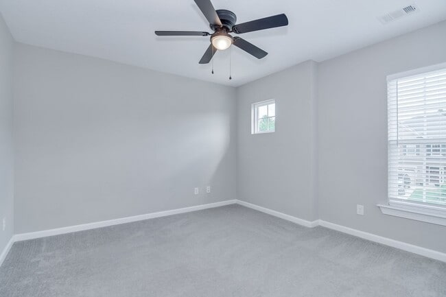 Building Photo - Beautiful 4 Bedroom 2.5 Bath in Grovetown!
