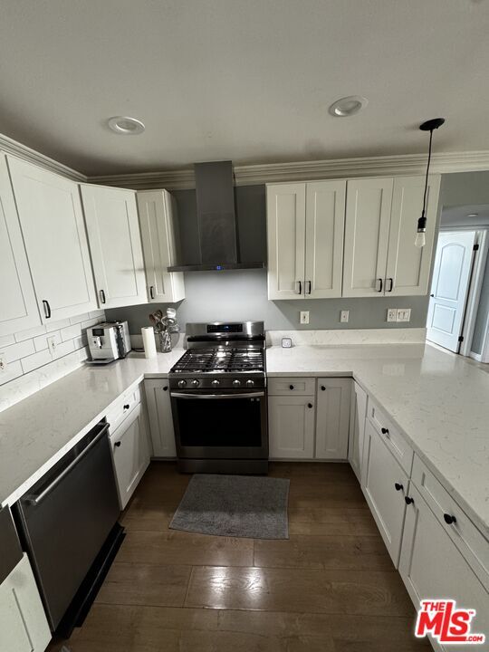 Building Photo - 3855 Ingraham St