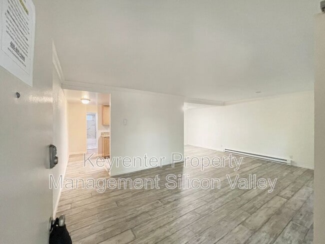 Building Photo - 151 Buckingham Dr