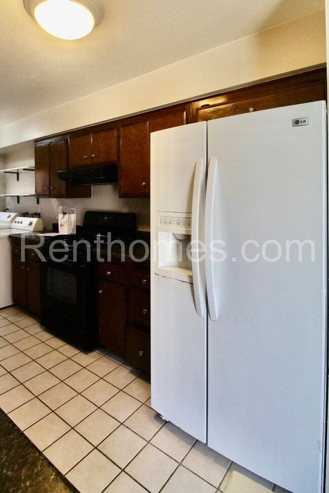 Building Photo - 12235 Wilsey Way