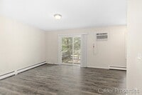 Building Photo - 2940 Vineland Ave SE