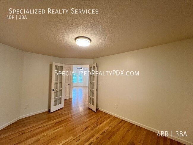 Building Photo - 5749 NE Harvest St