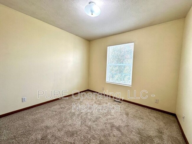 Building Photo - 7879 Bauman Ave