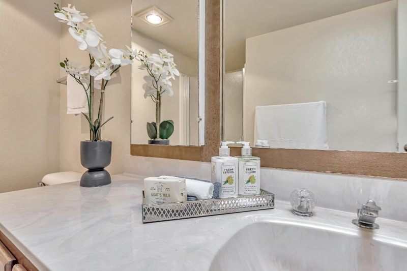 Building Photo - 102 Promethean Way