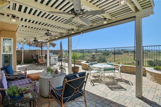 Building Photo - 28921 Via Pasatiempo