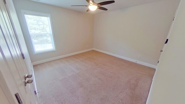 Building Photo - 169 Eclipse Ct