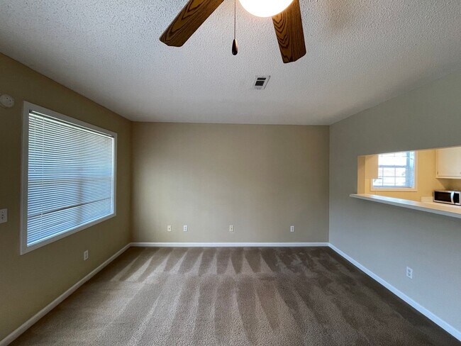 Building Photo - Foxhill Commons