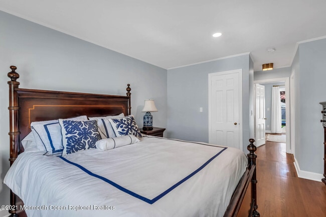 Building Photo - 200 Lorraine Ave