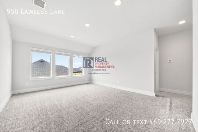 Building Photo - 950 Lawless Ln