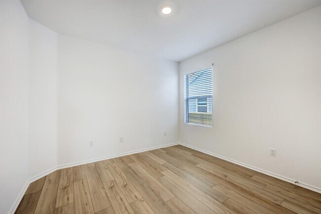 Building Photo - 171 Mendoza