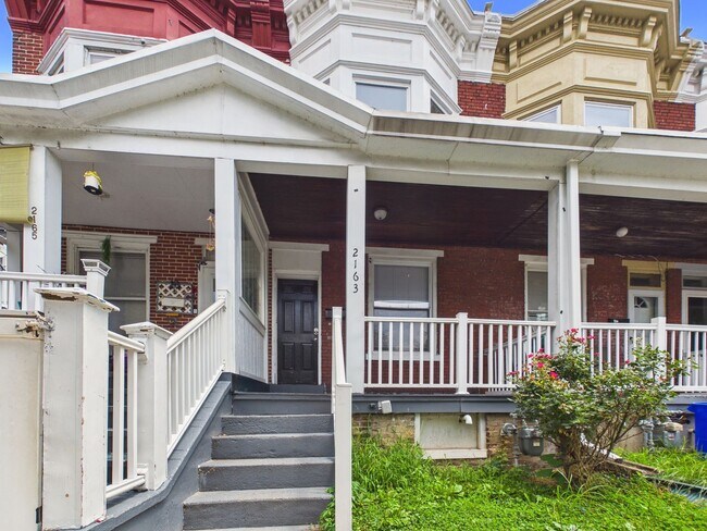 Building Photo - Three-Bedroom Single Family on Logan St