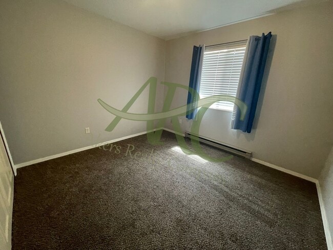 Building Photo - 2604 Nuckolls Ave