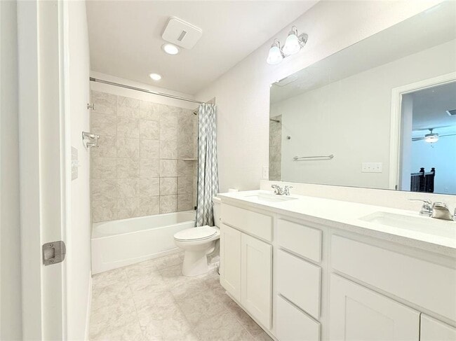 Building Photo - 7506 Elk Grove Path