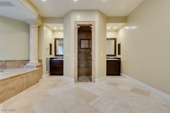 Building Photo - 770 Lanni Ct