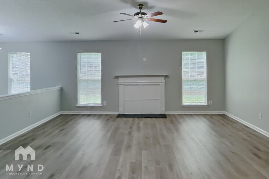 Building Photo - 6902 Kentucky Derby Dr