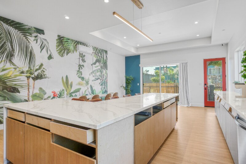 Building Photo - 4800-4802 S Slauson Ave