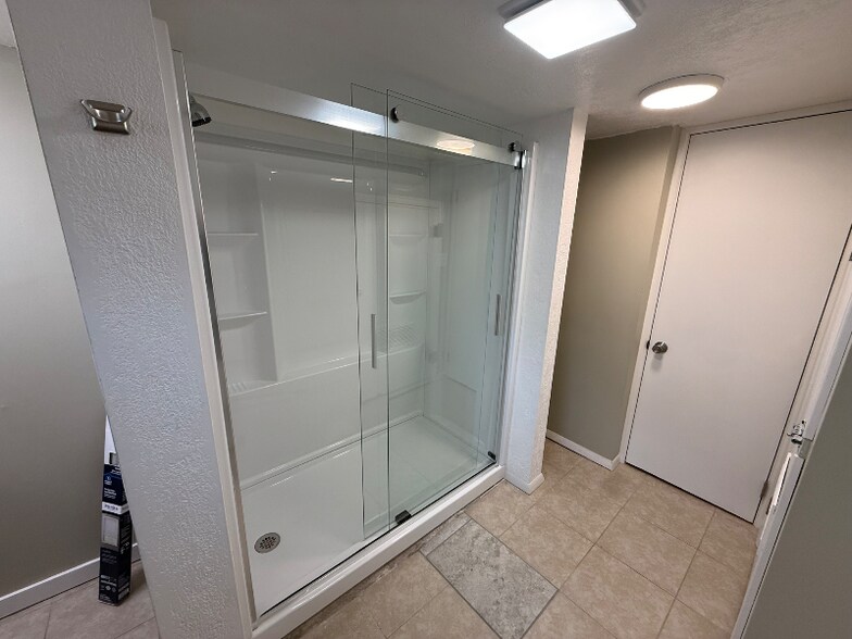 Building Photo - 3300 15th Ave