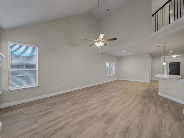 Building Photo - 2305 Coyote Way