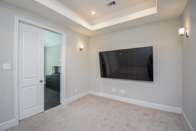 Building Photo - 4718 Mesquite Terrace Dr