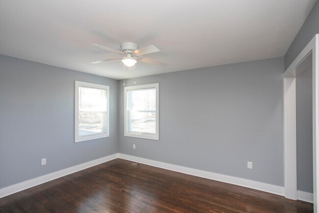 Building Photo - 1111 Westchester Dr