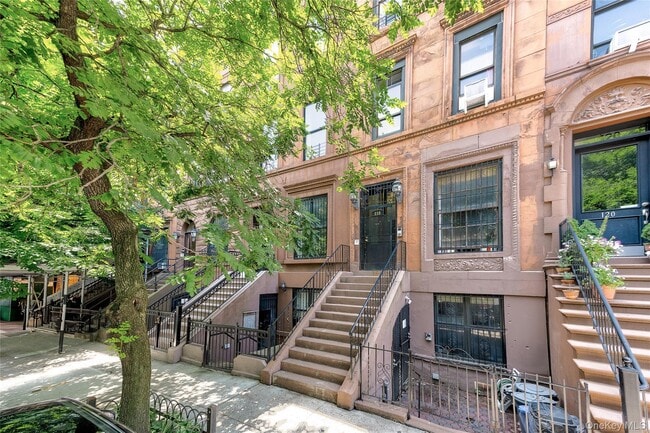 Primary Photo - 118 W 136th St