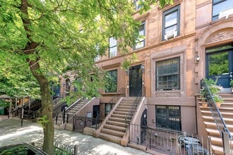 Building Photo - 118 W 136th St