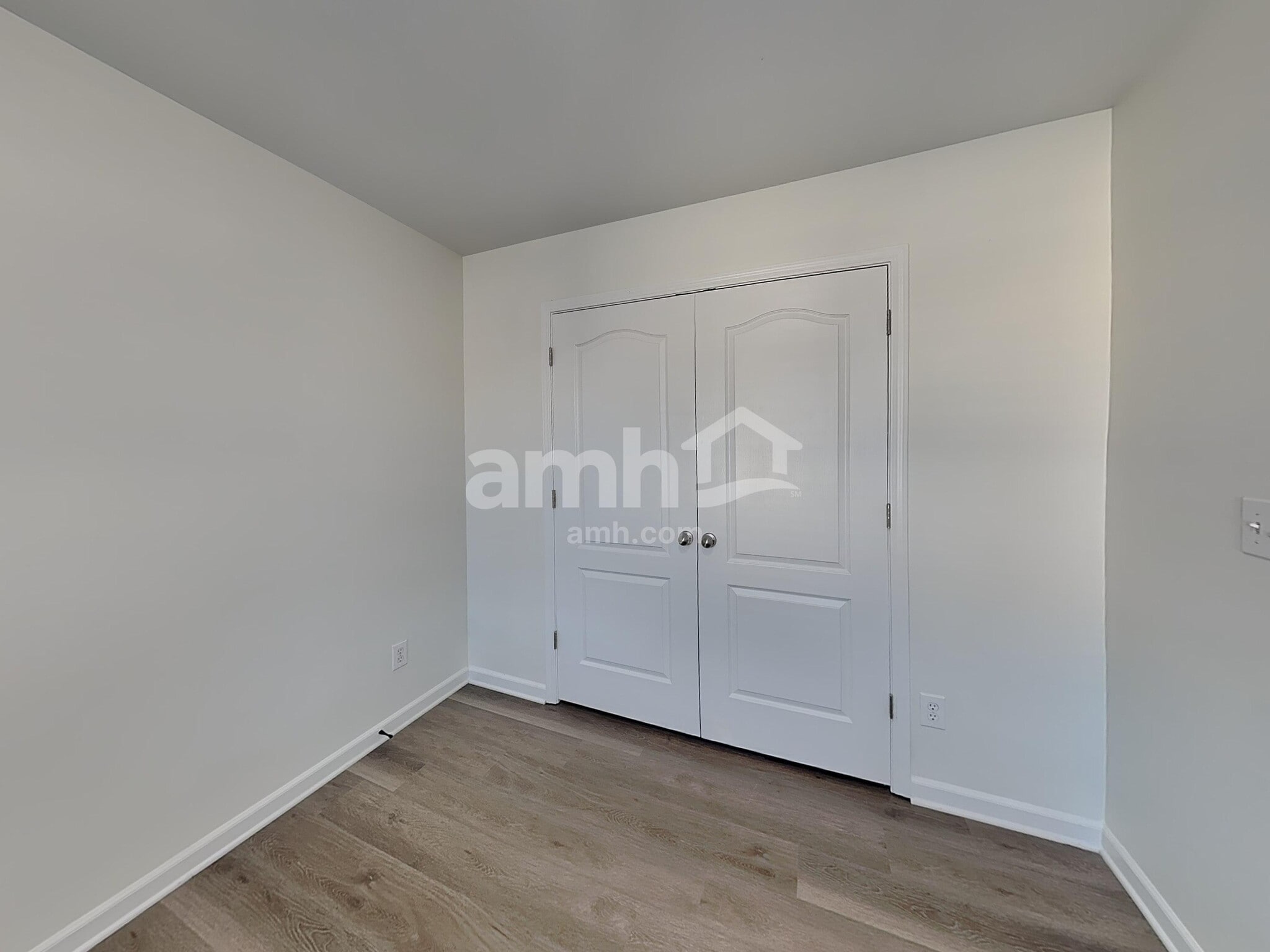 Building Photo - 113 N Cromwell Dr