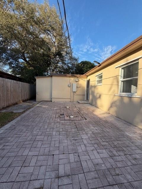 Building Photo - 1966 NE 177th St