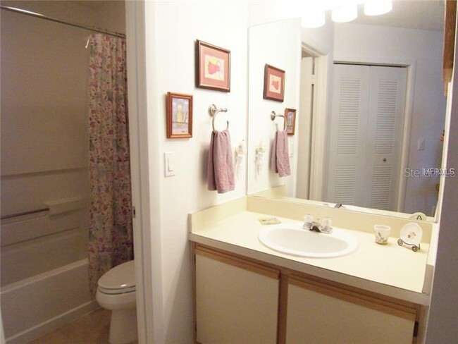 Building Photo - 2584 Grassy Point Dr