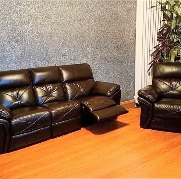 Building Photo - 76 Church St