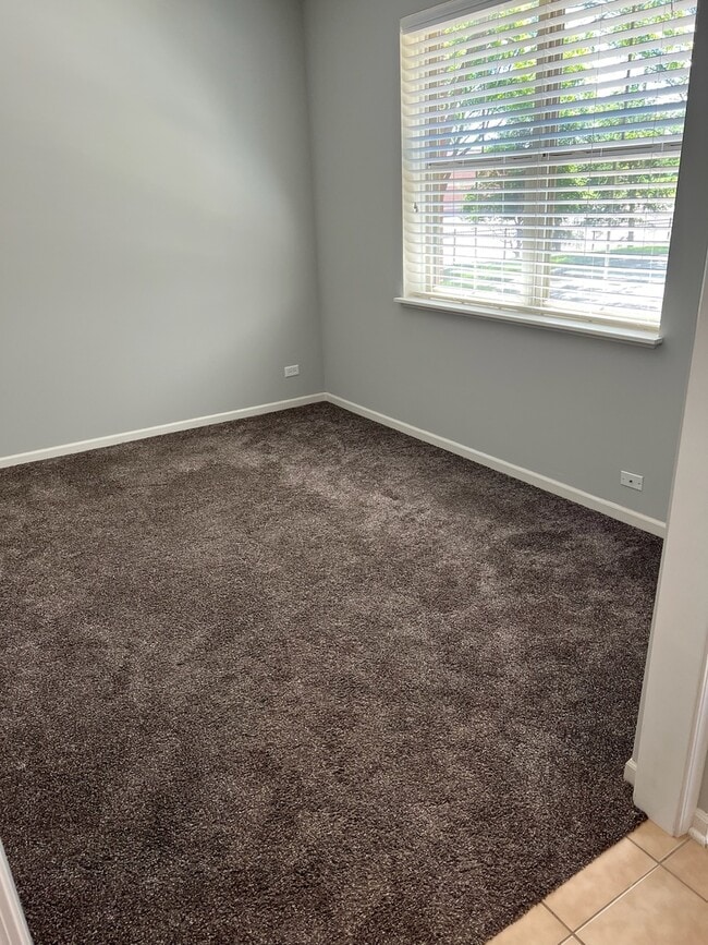 Building Photo - 705 Keystone Ln