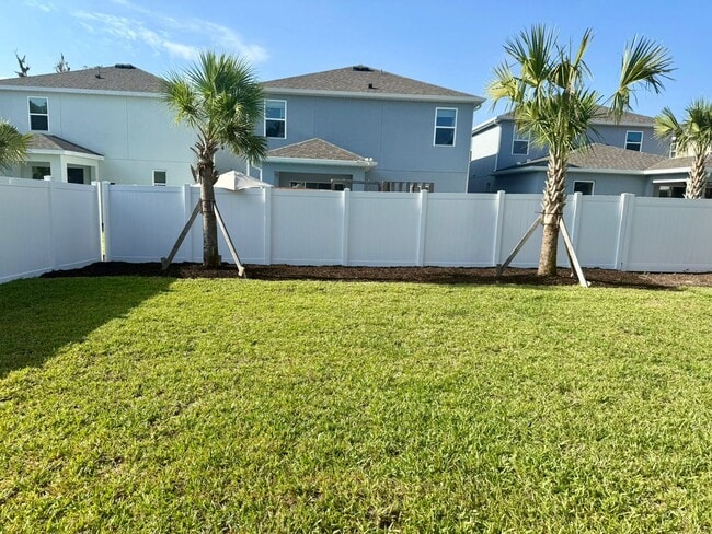 Building Photo - Step into style – Lease this 4Bed gem in D...