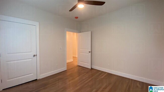 Building Photo - 4019 Glenwood Ave