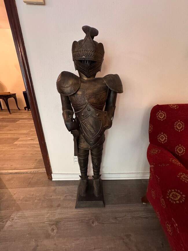 Building Photo - AVAILABLE NOW - Very Spacious, Unique, and Original Birchwood Village Home; Walking Distance to t...