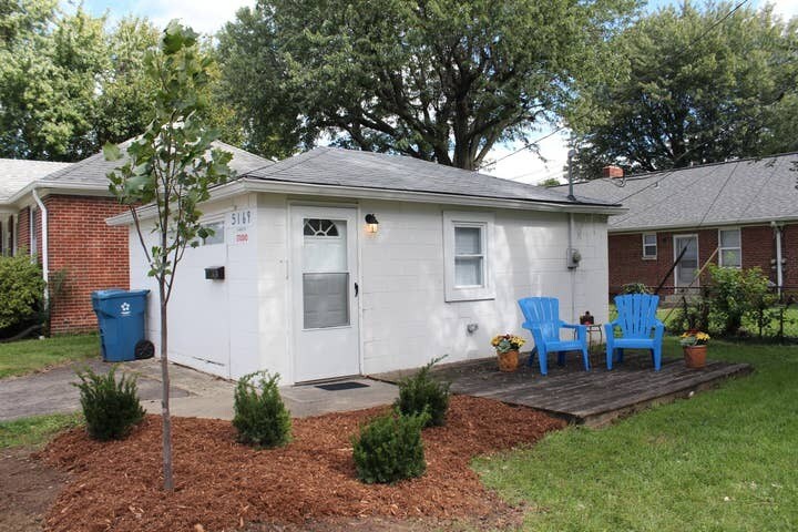 Building Photo - 5169 Caroline Ave