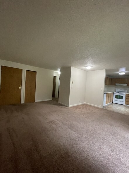 Building Photo - 690 NW Atalanta Way