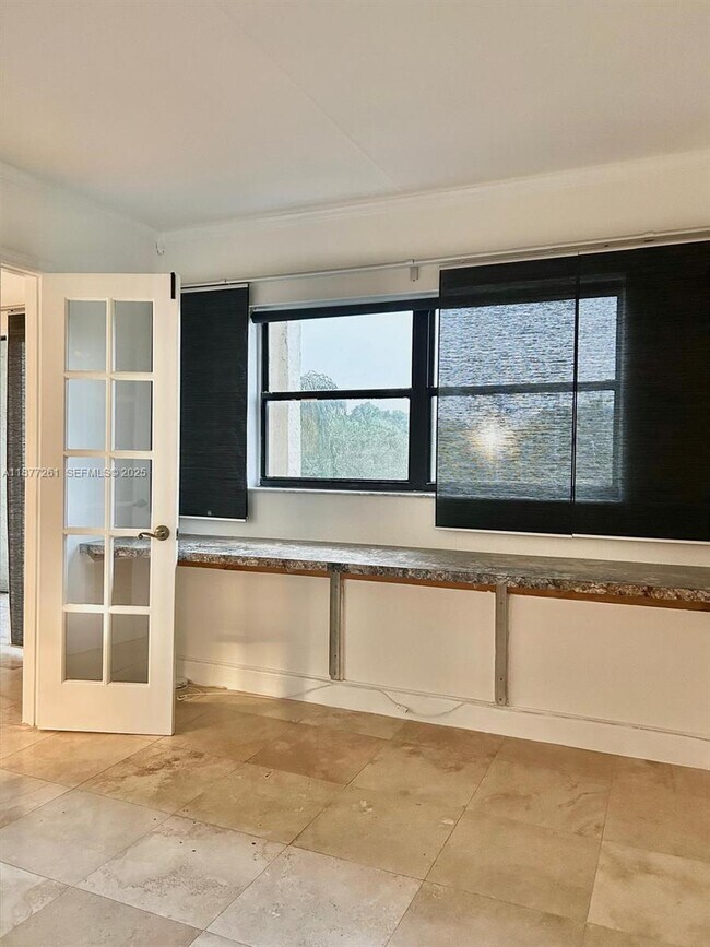 Building Photo - 701 NW 19th St