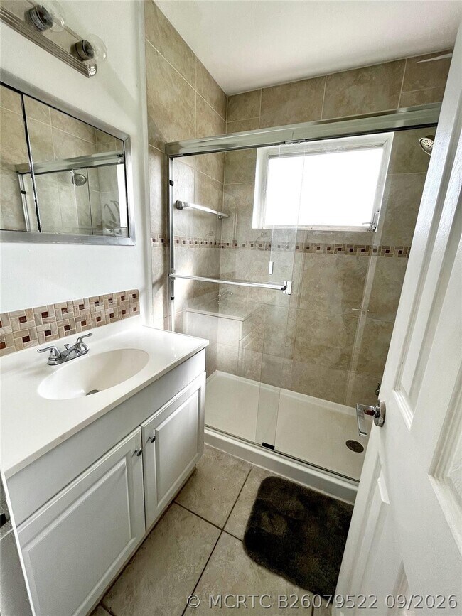 Building Photo - 1411 NW 79th Way
