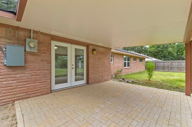 Building Photo - 5011 Redstart St