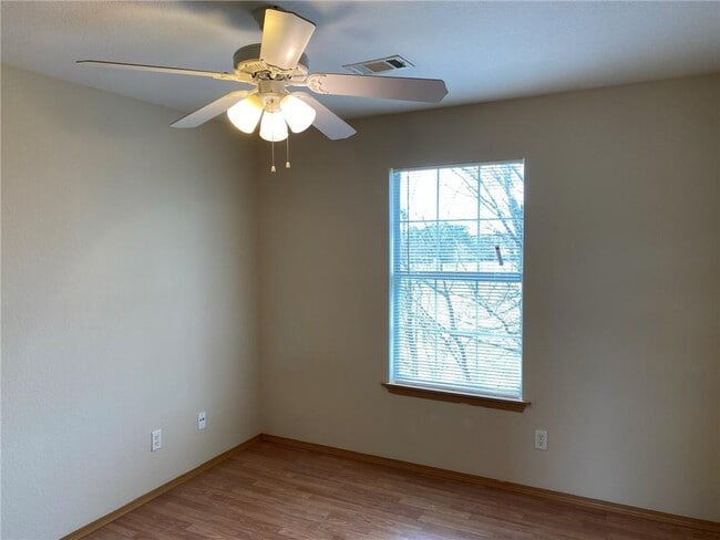 Building Photo - 3066 Memory Ln