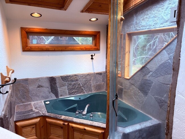 Building Photo - 1584 Sitka Cir