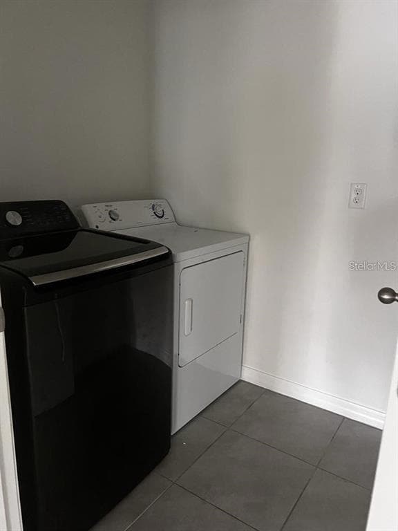 Building Photo - 521 Nicken Grove