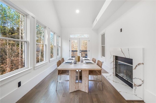 Building Photo - 507 Karen Ln