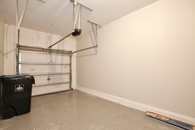 Building Photo - Spacious 2/2 Condo with 1 Car Garage in East Park - Lake Nona!