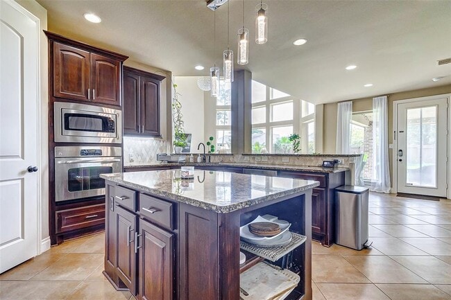 Building Photo - 16214 Canova Hill Ln
