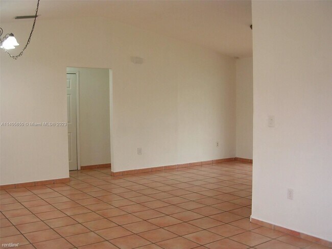 Building Photo - 3 br, 2 bath House - 14765 SW 82nd St