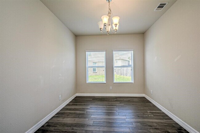 Building Photo - 17822 Aveleigh Ln