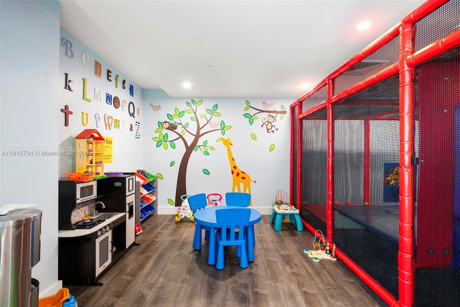 Building Photo - 950 Brickell Bay Dr