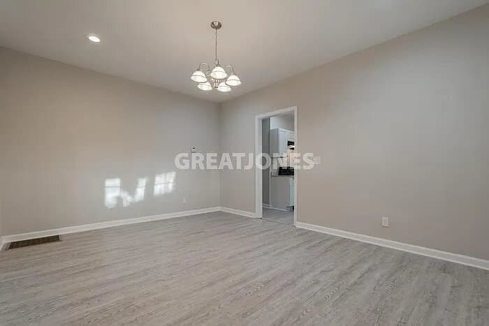 Building Photo - 1005 Pope St